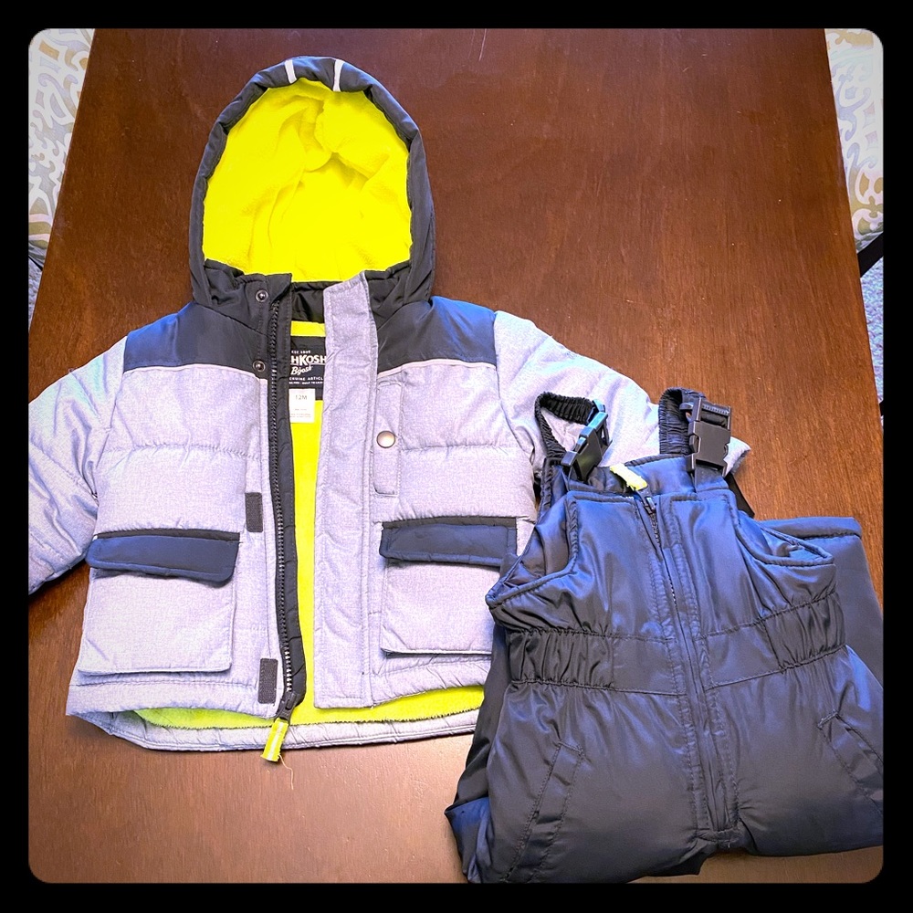 Oshkosh B'gosh Boys 2 Piece Snow Suit Size 12 M